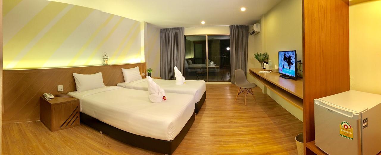 The Pat Hotel Pantai Jomtien Bagian luar foto