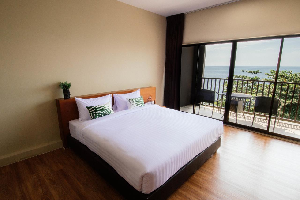 The Pat Hotel Pantai Jomtien Bagian luar foto