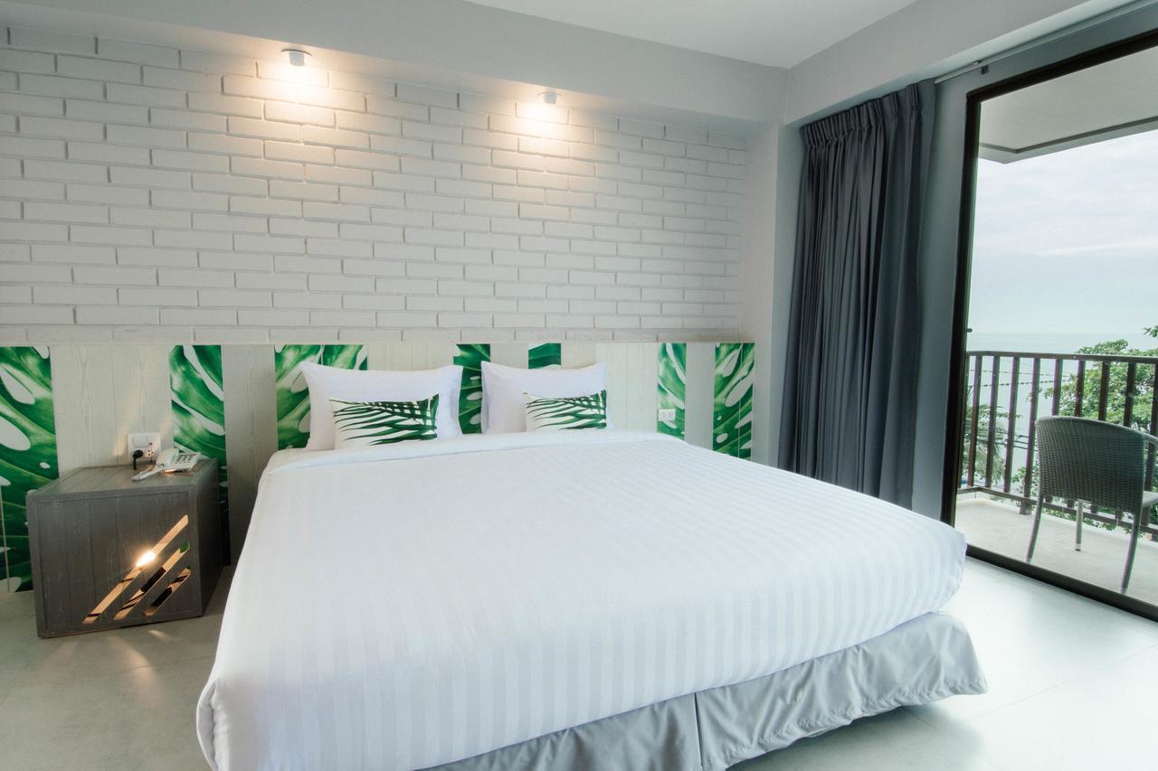 The Pat Hotel Pantai Jomtien Bagian luar foto